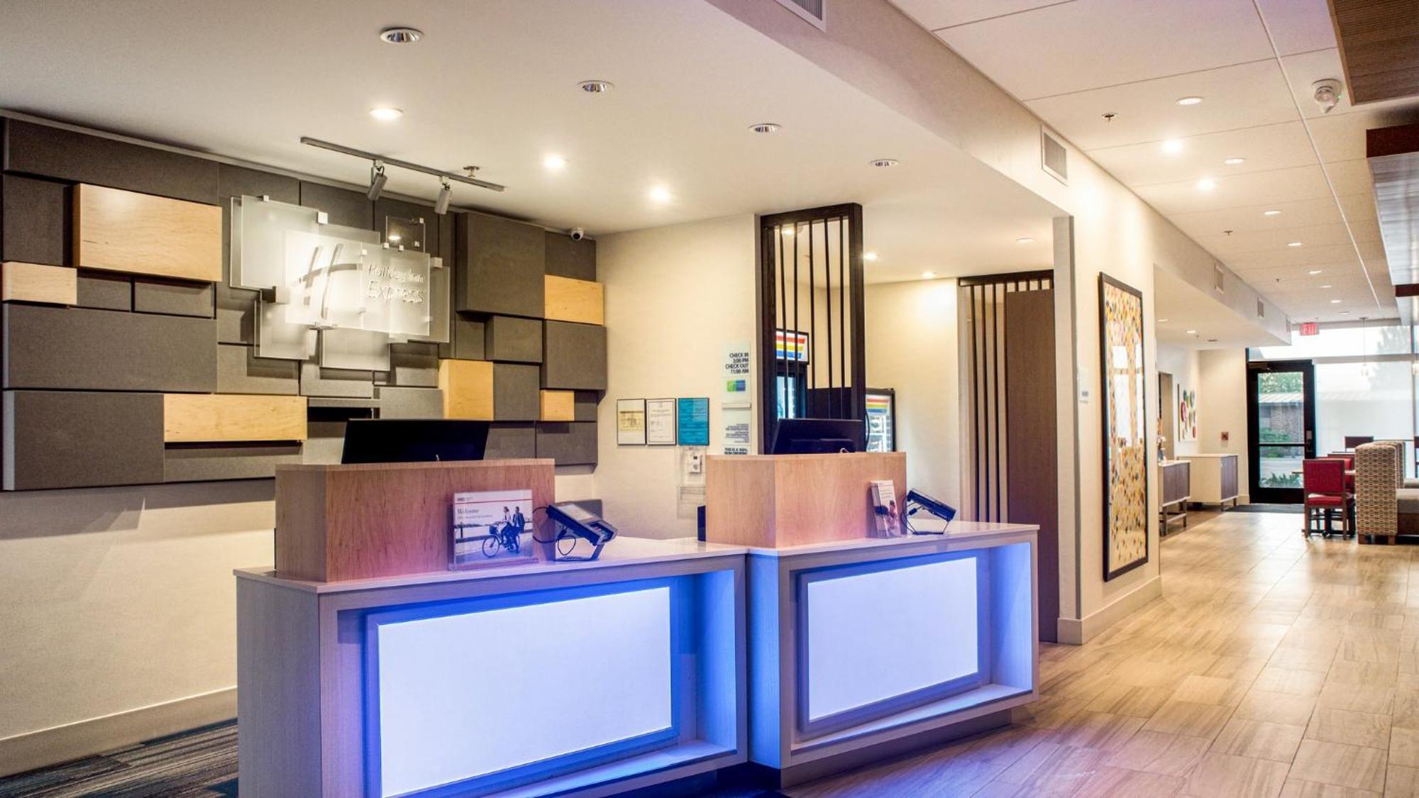 Holiday Inn Express & Suites Racine By Ihg Екстер'єр фото