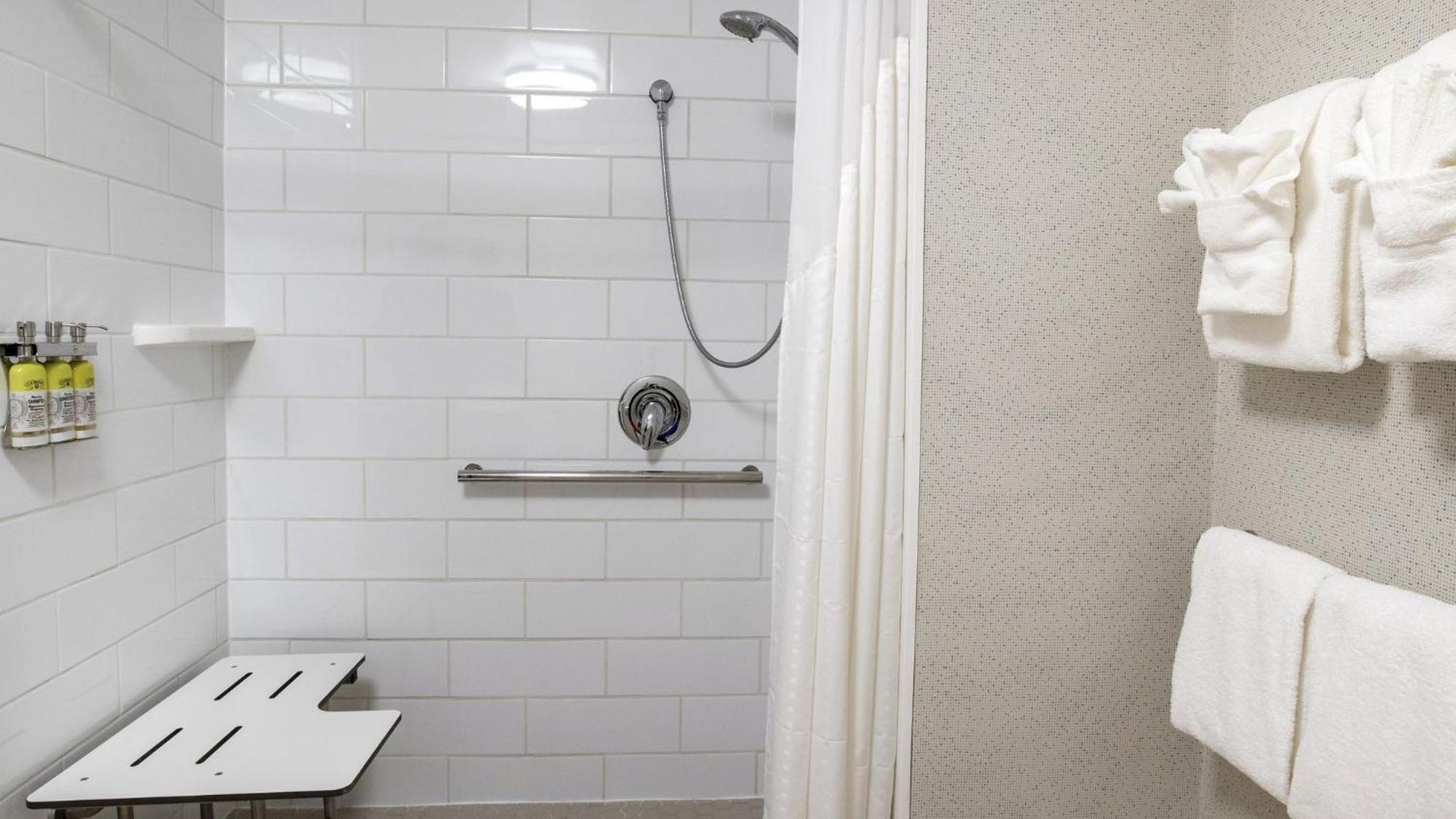 Holiday Inn Express & Suites Racine By Ihg Екстер'єр фото